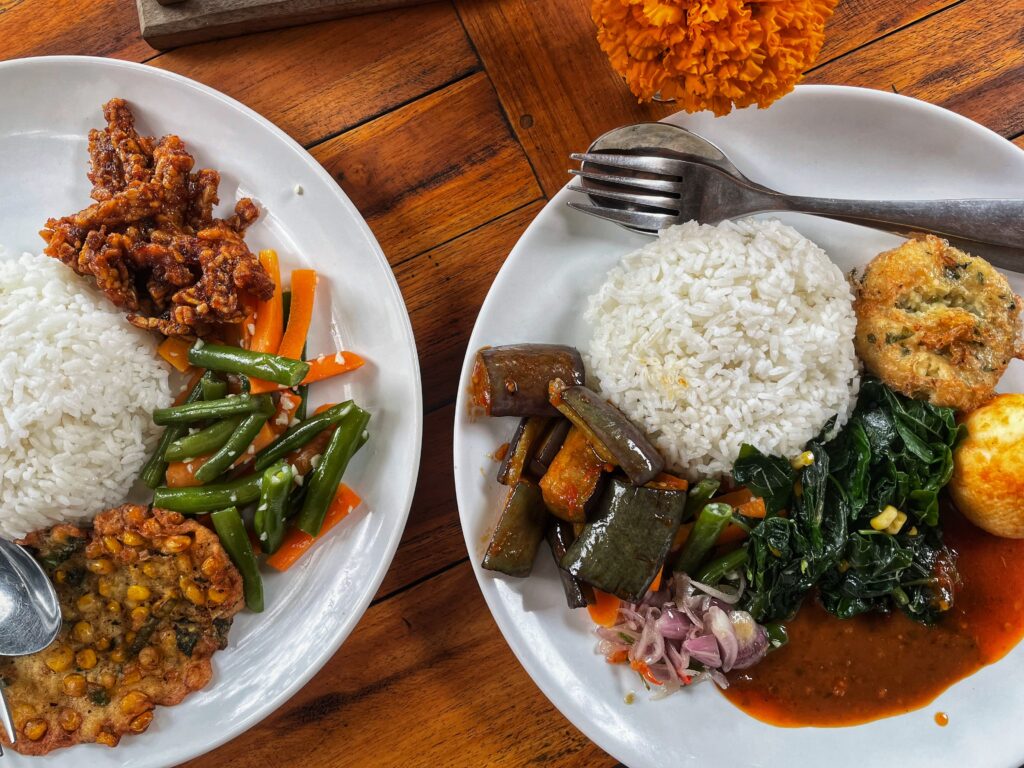 Zelf samengesteld bord nasi campur in Ubud