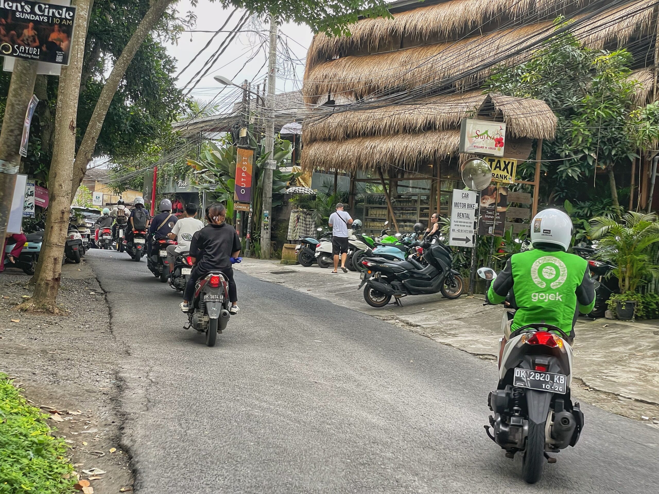 Gojek scooter taxi op Bali